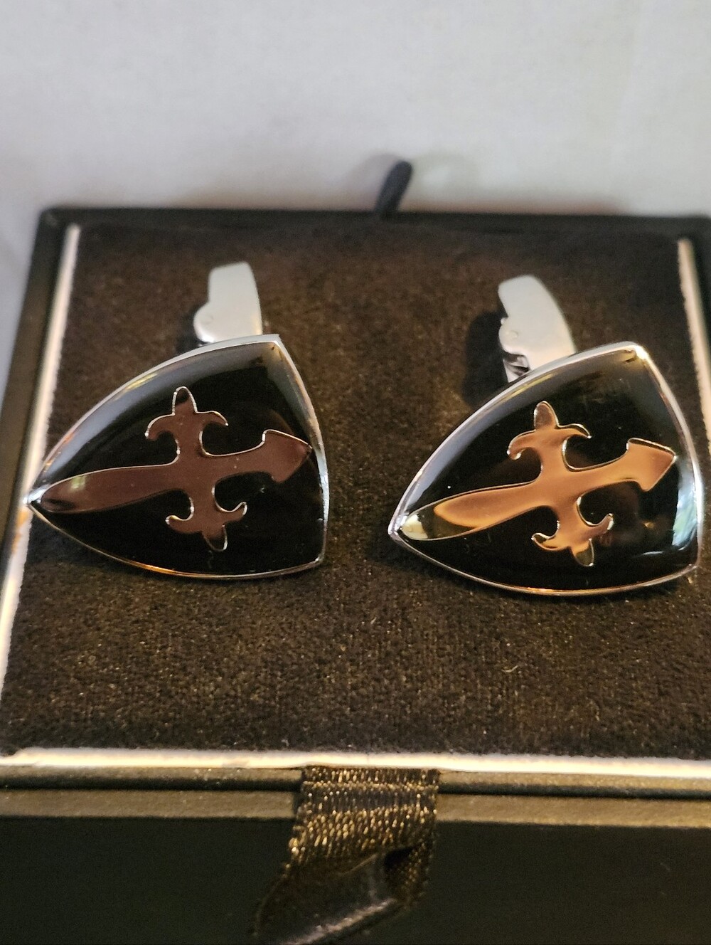 NIB Egara Black and Gold Shield Cufflinks